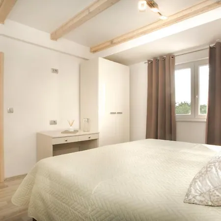 Villa Red Hacienda With Pool Vodice