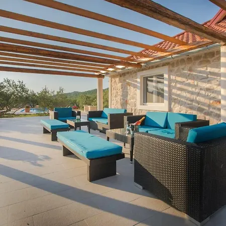 Red Hacienda With Pool * Vodice