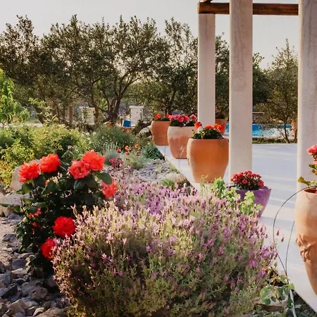 Red Hacienda With Pool Vodice