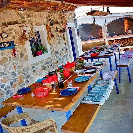 Villa Red Hacienda With Pool Vodice