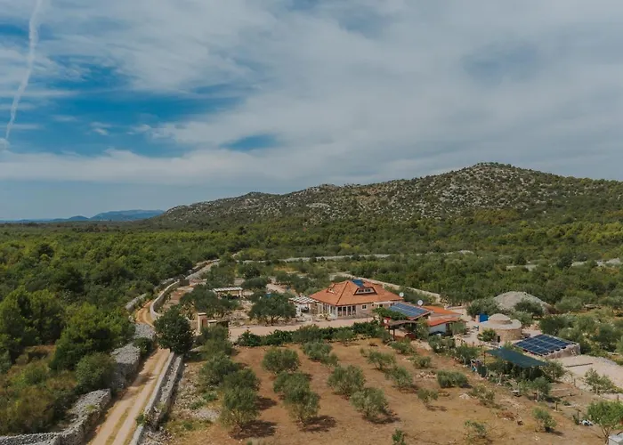 Red Hacienda With Pool Vila