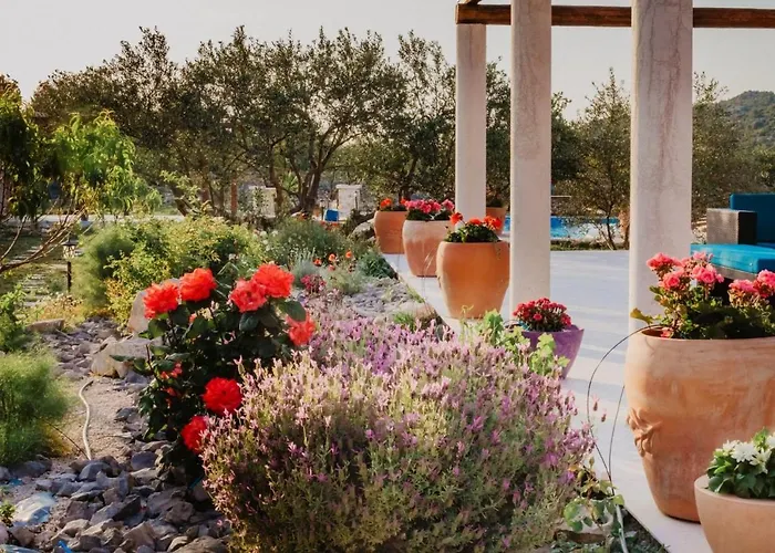 Red Hacienda With Pool Vodice