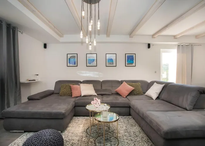 Red Hacienda With Pool * Vodice